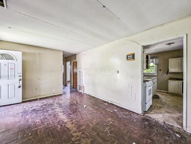 4615 San Jose Ln, Columbus, OH 43213 - photo 7