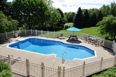 1002 Autumn Woods Ln, Oregon, WI 53575 - photo 4