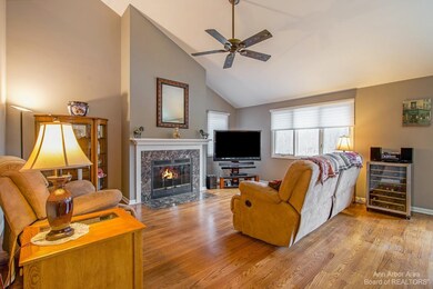 7736 Cottonwood Ln unit 34, Dexter, MI 48130 - photo 4