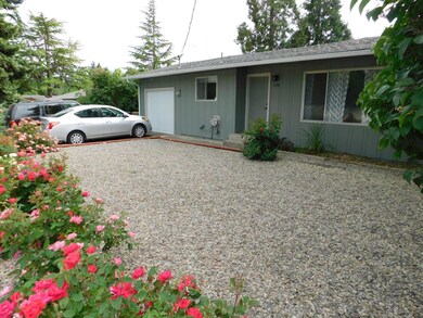 1108 SW Oak St, Grants Pass, OR 97526 - photo 4