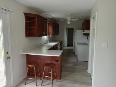 258 School House Rd, Frankfort, KY 40601 - photo 6