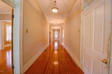 647 E Main St, New Iberia, LA 70560 - photo 2