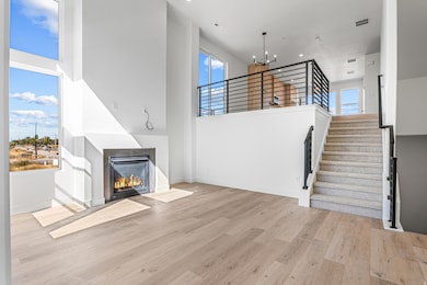 1493 W Burke Ln unit 101, Farmington, UT 84025 - photo 5