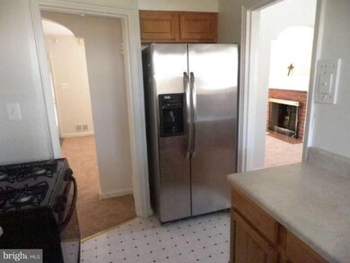 702 Sheridan St, Hyattsville, MD 20783 - photo 6