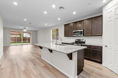 2052 Englebright Way, Olivehurst, CA 95961 - photo 7