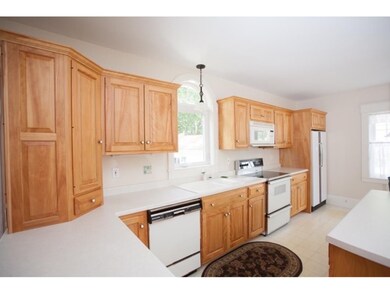 433 Donald St, Bedford, NH 03110 - photo 3