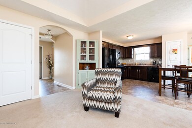 280 Gentry Crossings Blvd, Mount Washington, KY 40047 - photo 5