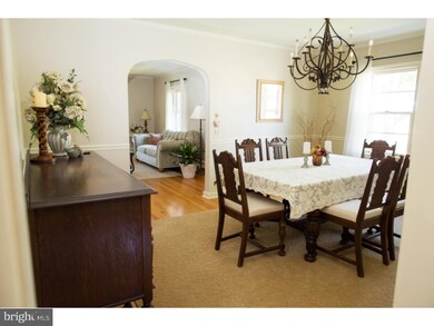 5662 Chestnut St, Zionsville, PA 18092 - photo 6