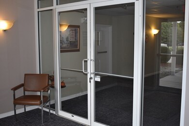 218 Reservoir St unit 101, Holden, MA 01520 - photo 5