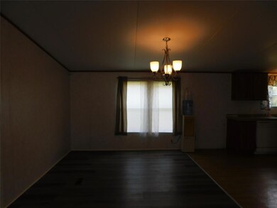 2912 Paluxy Trail, Granbury, TX 76048 - photo 4