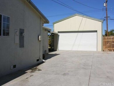 Exterior Garage