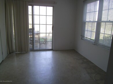 7-3 Seattle Ct, Freehold, NJ 07728 - photo 4