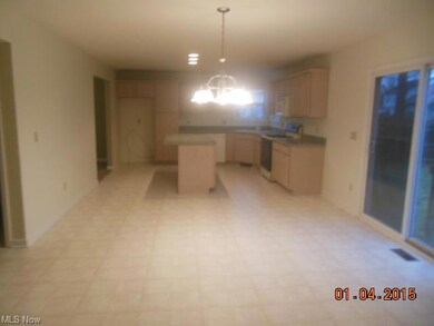 401 Parkview Dr, Sheffield Lake, OH 44054 - photo 3