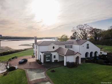 717 Short Beach Rd, Saint James, NY 11780 - photo 2