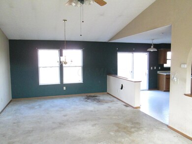 5976 Leafridge Ln, Columbus, OH 43232 - photo 3