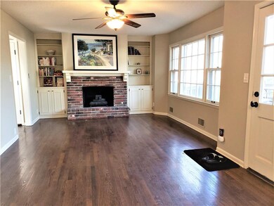 Plenty of entertaining space!