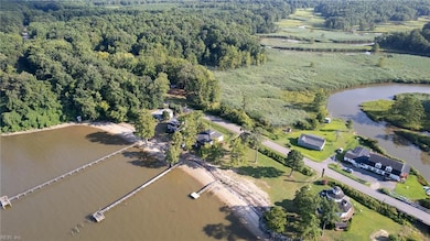 933 Pleasant Point Rd, Surry, VA 23883 - photo 4