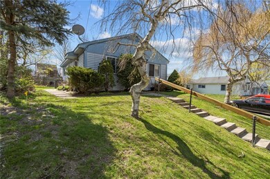 13 Ludlow Rd, Middletown, RI 02842 - photo 3