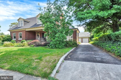 15 N Harlan St, York, PA 17402 - photo 2