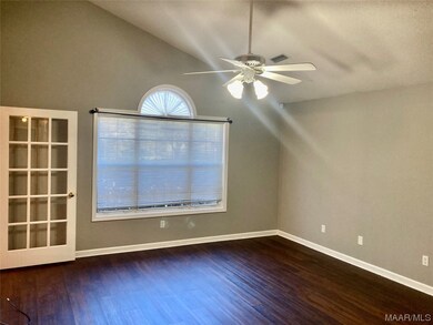 104 Rochelle Ct, Dothan, AL 36305 - photo 2