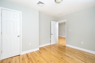 348 Norfolk St unit 3, Cambridge, MA 02139 - photo 5