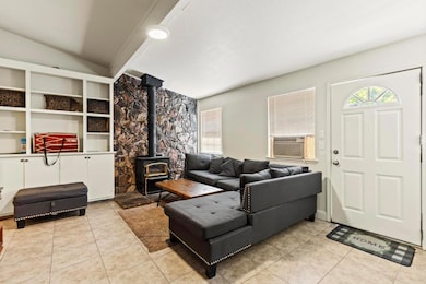 386-386 1/2 N Barrett Rd, Yuba City, CA 95991 - photo 7