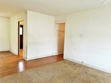 1410 Country Club Rd, Ennis, TX 75119 - photo 5