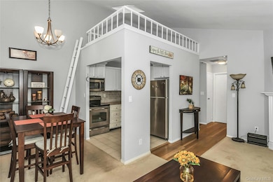 650 Newbridge Rd unit 9, East Meadow, NY 11554 - photo 3