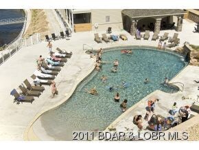 Lake Side Pool