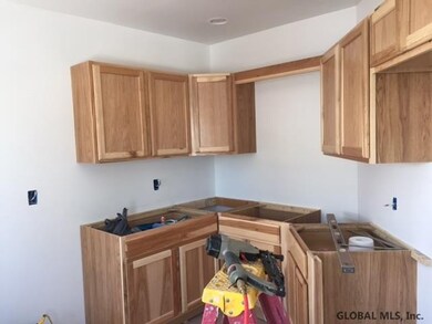 149 Division St, Saratoga Springs, NY 12866 - photo 4