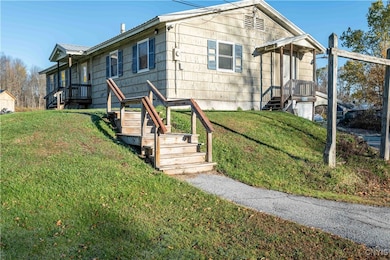 10540 Academy St, Remsen, NY 13438 - photo 3