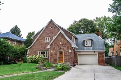 2-Exterior-Main-2-[lhenderson]
