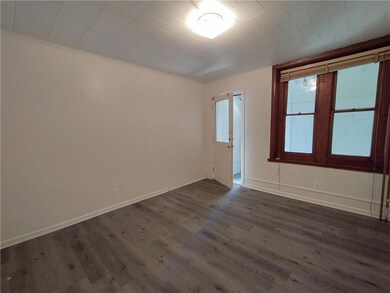 221 N Penn St unit 1, Allentown, PA 18102 - photo 3