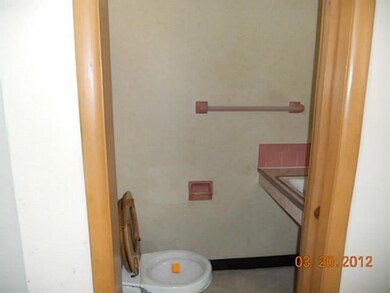 1082 Bellflower Ave, Columbus, OH 43204 - photo 3