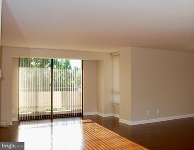 Regency unit 502, McLean, VA 22102 - photo 5