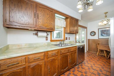 3938 56th St, Des Moines, IA 50310 - photo 7