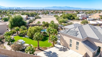 523 Moon Chase St, Las Vegas, NV 89110 - photo 5