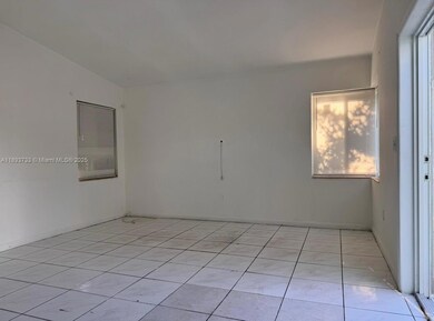 550 NW 118th St, Miami, FL 33168 - photo 2
