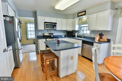 1565 Chapman Rd, Crofton, MD 21114 - photo 4
