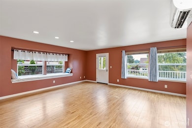 1229 14th St, Port Townsend, WA 98368 - photo 4