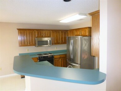 Over-sized breakfast bar