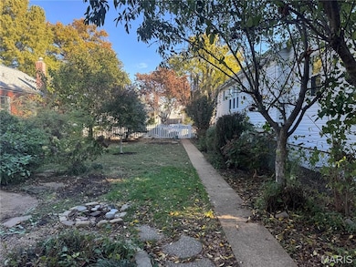 5440 Nagel Ave, Saint Louis, MO 63109 - photo 2