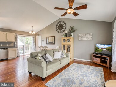 41 Jack Rabbit Ln, Ranson, WV 25438 - photo 3