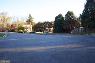 1302 Crownfield Ct, Baltimore, MD 21239 - photo 5