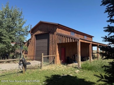 Barn 2