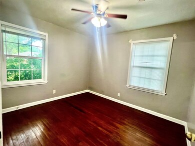 1925 14th Ave N, Texas City, TX 77590 - photo 7