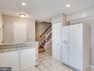 2057 Mayflower Dr, Woodbridge, VA 22192 - photo 4
