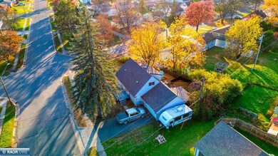 507 Hampshire Dr, Hoyt Lakes, MN 55750 - photo 2