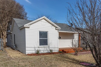 1404 N Preston St, Ennis, TX 75119 - photo 4