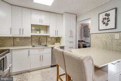 2944 Wetherburn Ct, Woodbridge, VA 22191 - photo 7